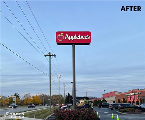Applebee&#39;s (Brownsburg, IN): Custom Restaurant Pylon Refurbish